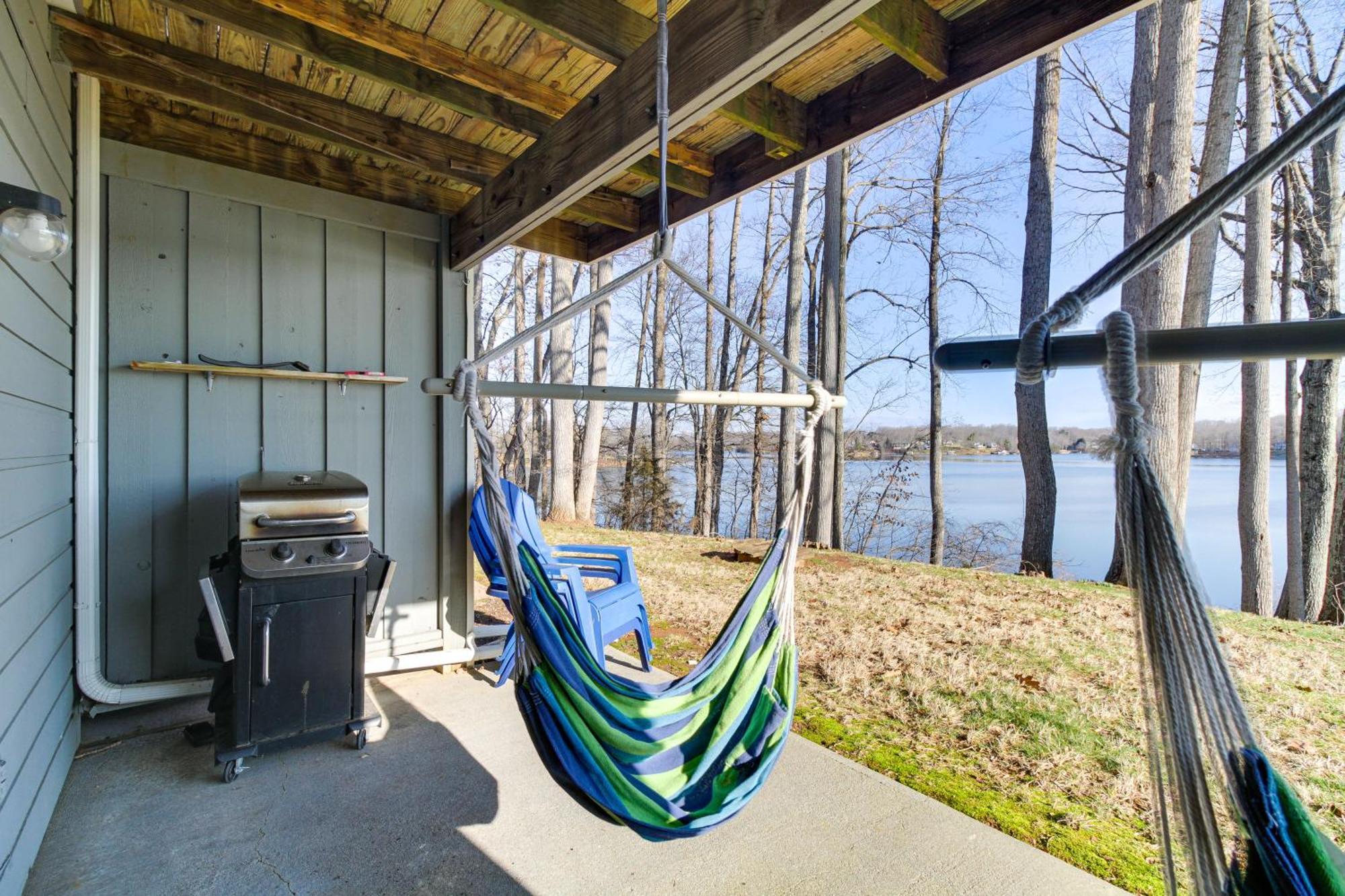 Lakefront Moneta Home With Community Boat Dock! Ngoại thất bức ảnh